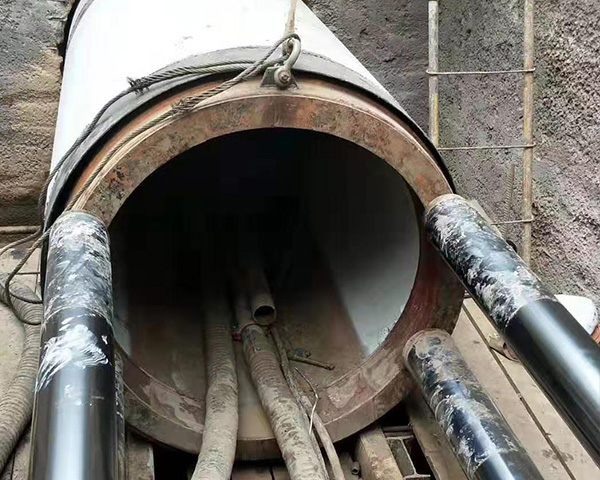 非开挖过路顶管