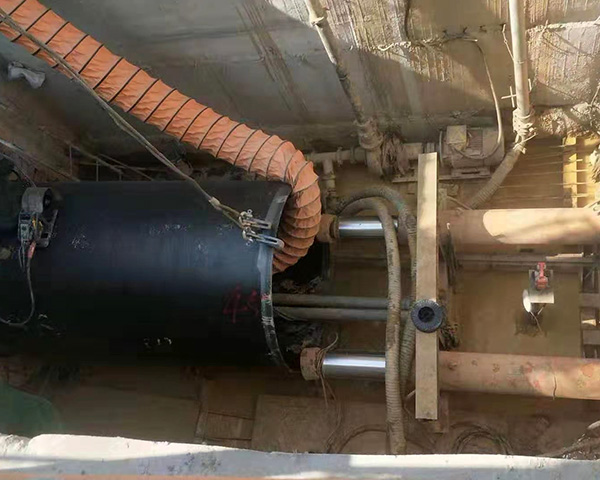 非开挖矩形顶管