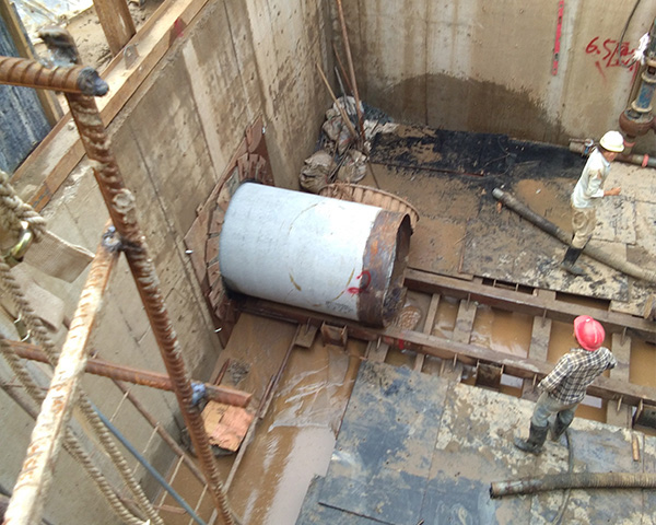 泥水平衡顶管施工